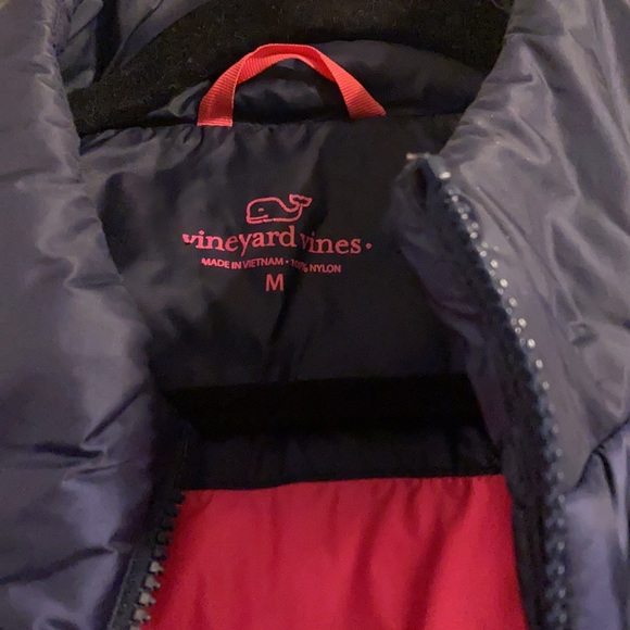 Vineyard Vines M The women’s mountain weekend vest puffer fall vest - Picture 4 of 5